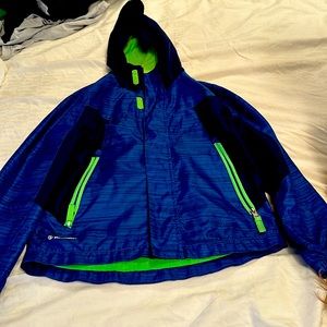 Boys champion raincoat size 6-7